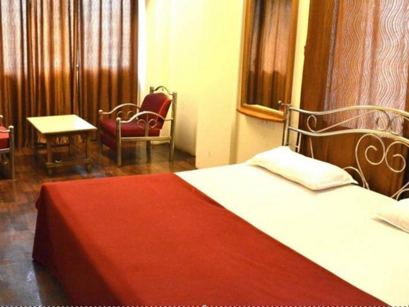 Hotel Evergreen Mumbai  Buitenkant foto