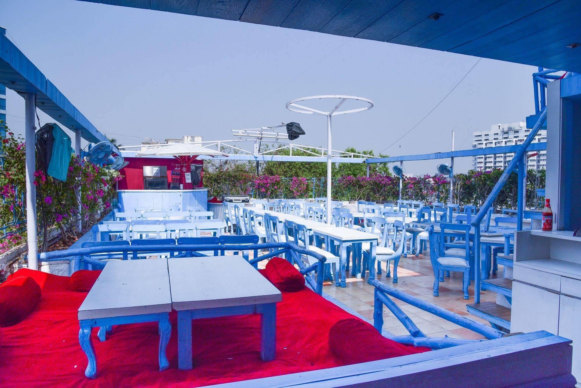 Hotel Evergreen Mumbai  Buitenkant foto